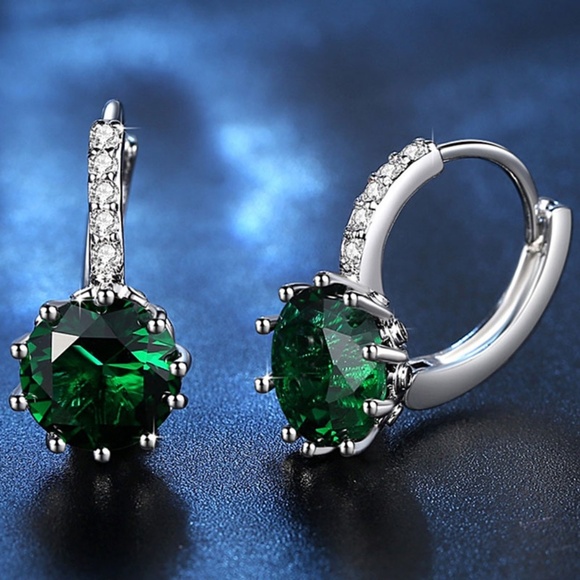 **ALVERA* Silver x Green Fashion Clip Earrings - Picture 3 of 4